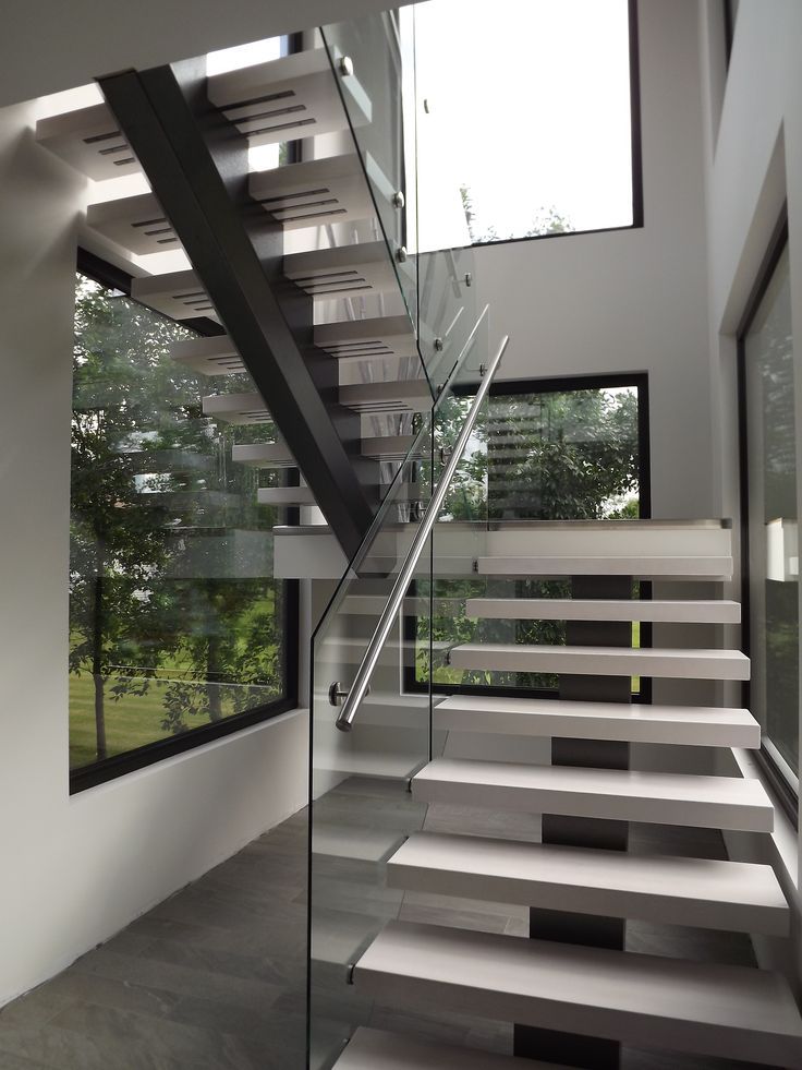 Glass Railing Systems: Types, Design Options, and Key Advantages
