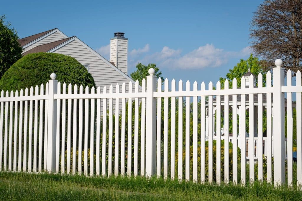Which Fence is Right for Your Backyard?