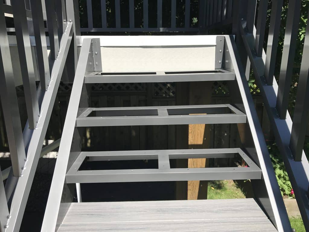 How to Customize Your Metal Staircase to Match Your Home’s Style