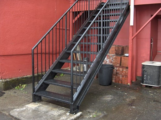 How to Customize Your Metal Staircase to Match Your Home’s Style